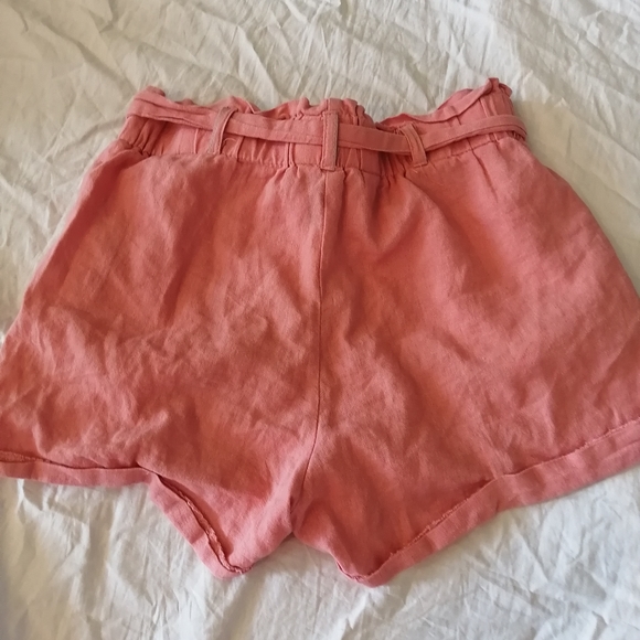Forever 21 Pink dress shorts - Picture 2 of 2